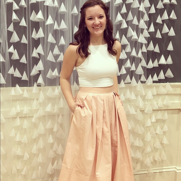 Banana Republic Dresses & Skirts - Banana Republic Pink Midi Skirt